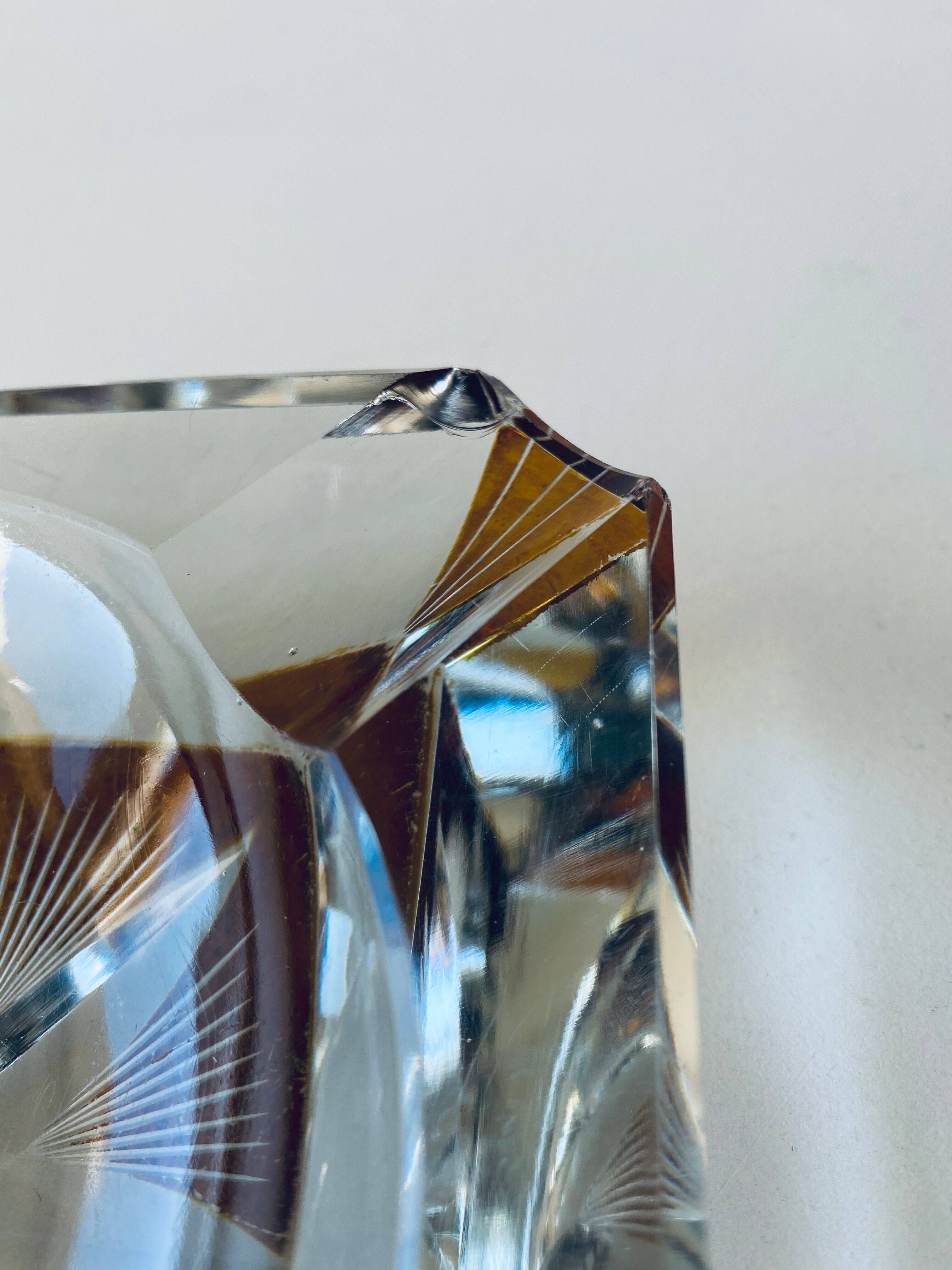 Art deco ashtray in cut crystal