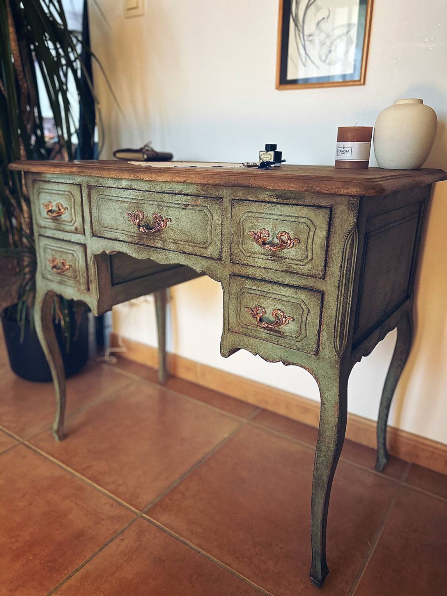 Antique patinated desk, Toscana finish, unique piece.