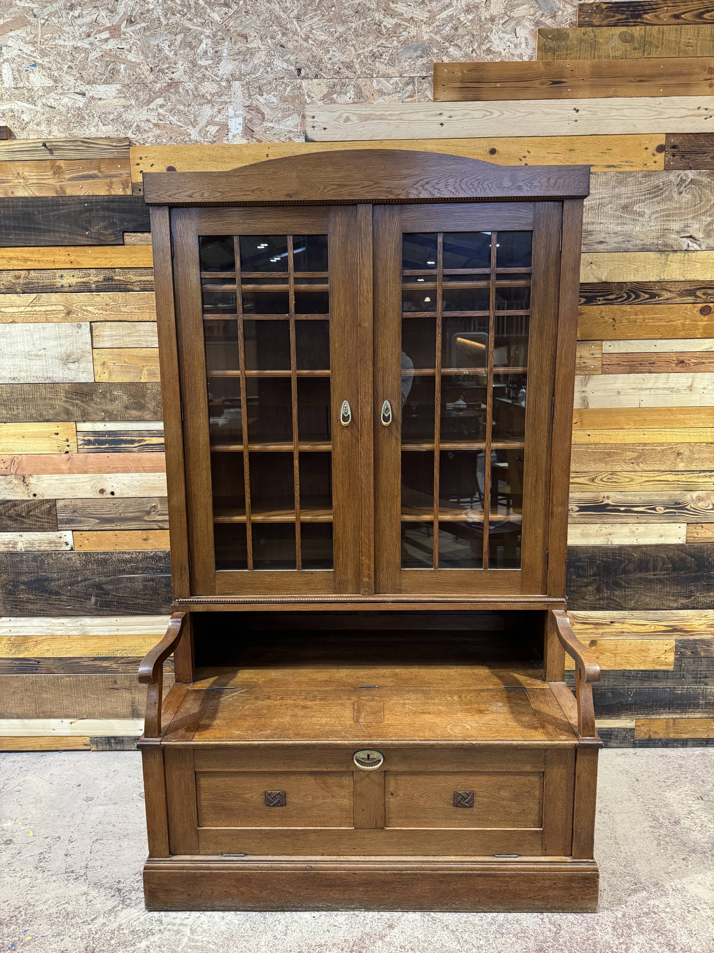 Entrance hall wardrobe in solid oak - 1930s
