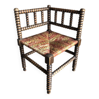 Chaise d'angle en bois tourné
