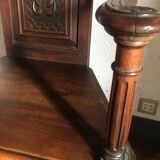 Walnut Renaissance-style caquety chair