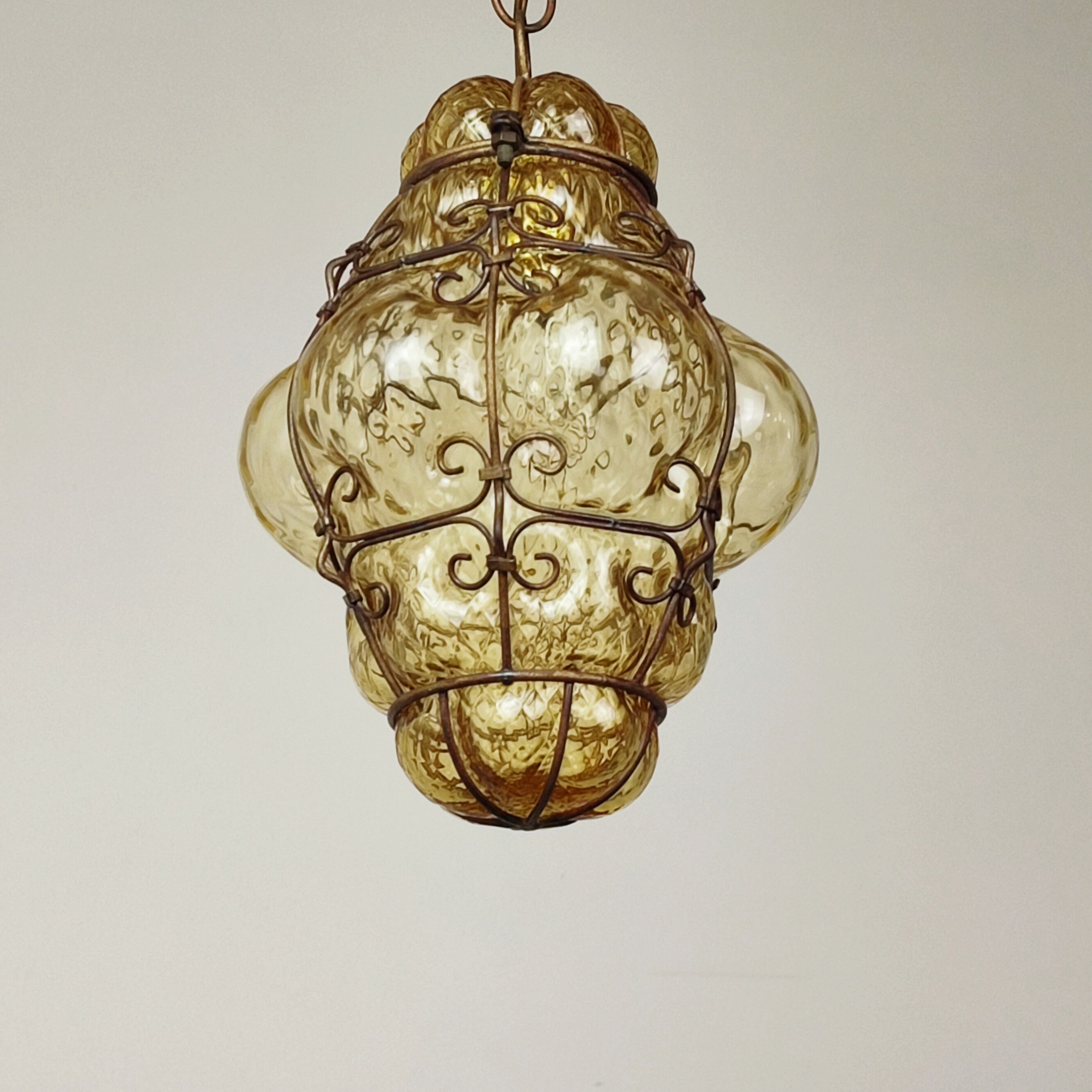 Venetian blown glass suspension