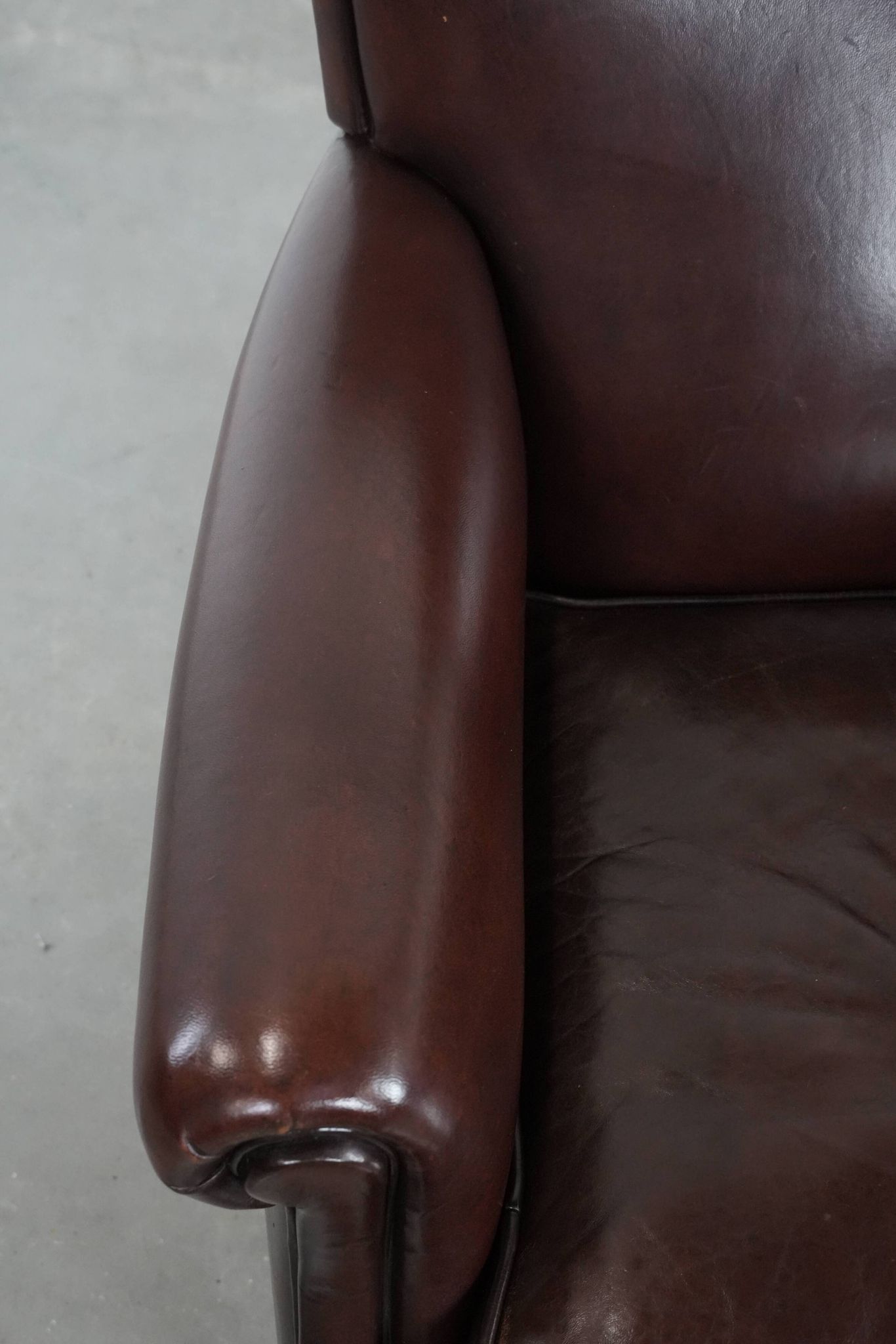 Luxury Sheep Leather Armchair with a Timeless Look