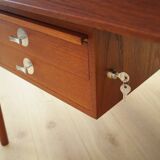 Bureau en teck, design danois, années 1970, designer : Finn Juhl, fabricant : France