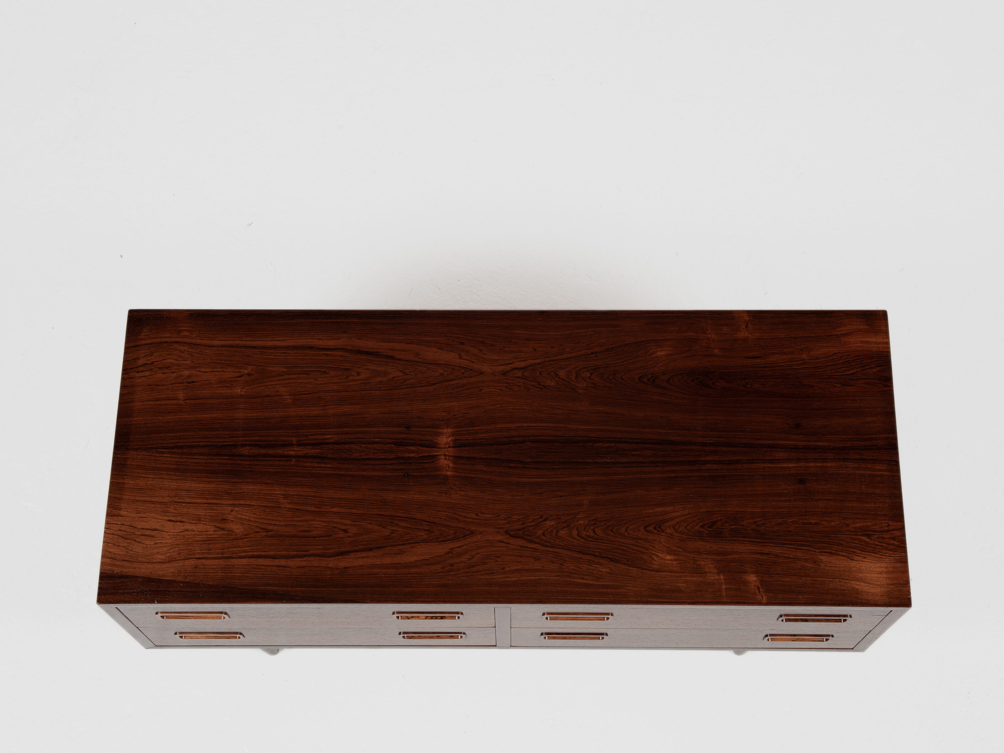 Midcentury Danish low chest of 2x2 drawers in rosewood by Hundevad 1960s
