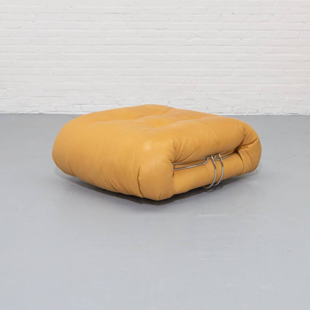 Afra & Tobia Scarpa Soriana Pouf Cassina