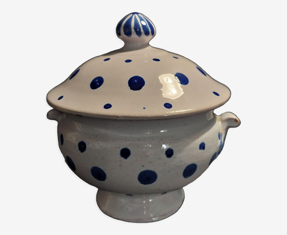 White and blue earthenware tureen tureen early twentieth century