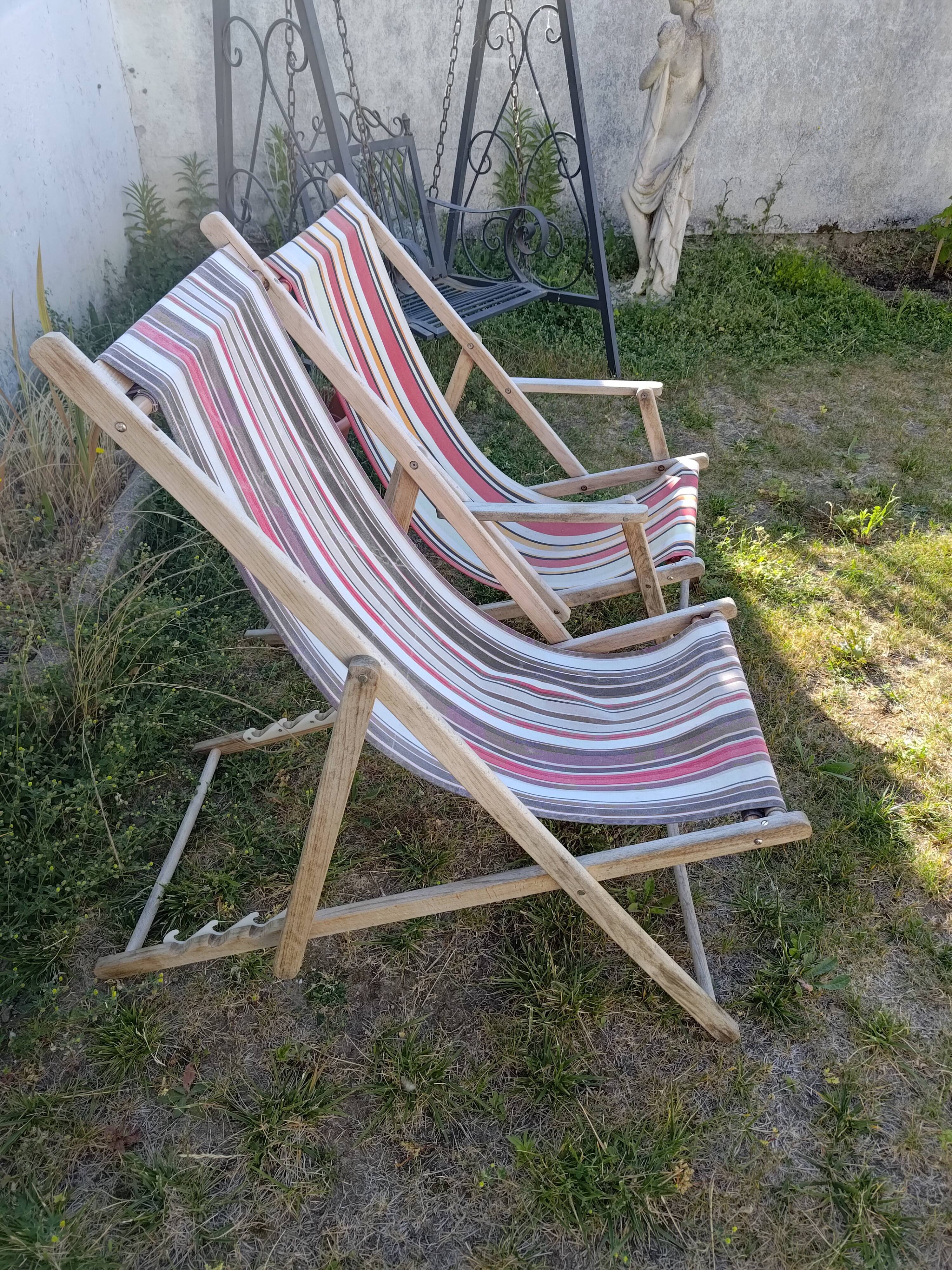 Pair of vintage sunbeds