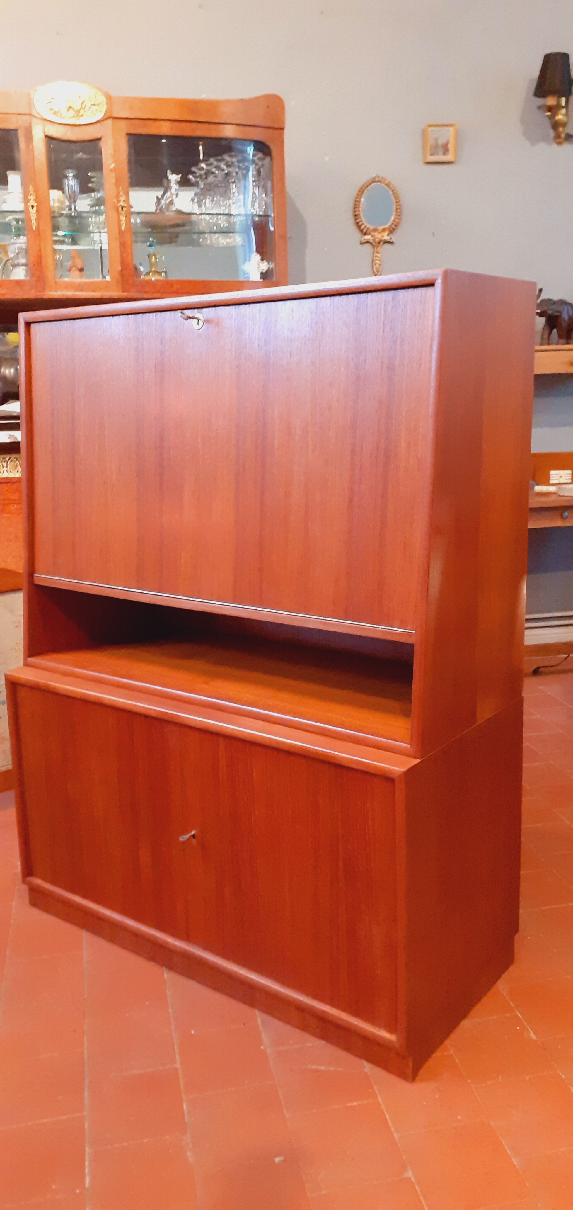 Vintage desk year 60 Scandinavian style