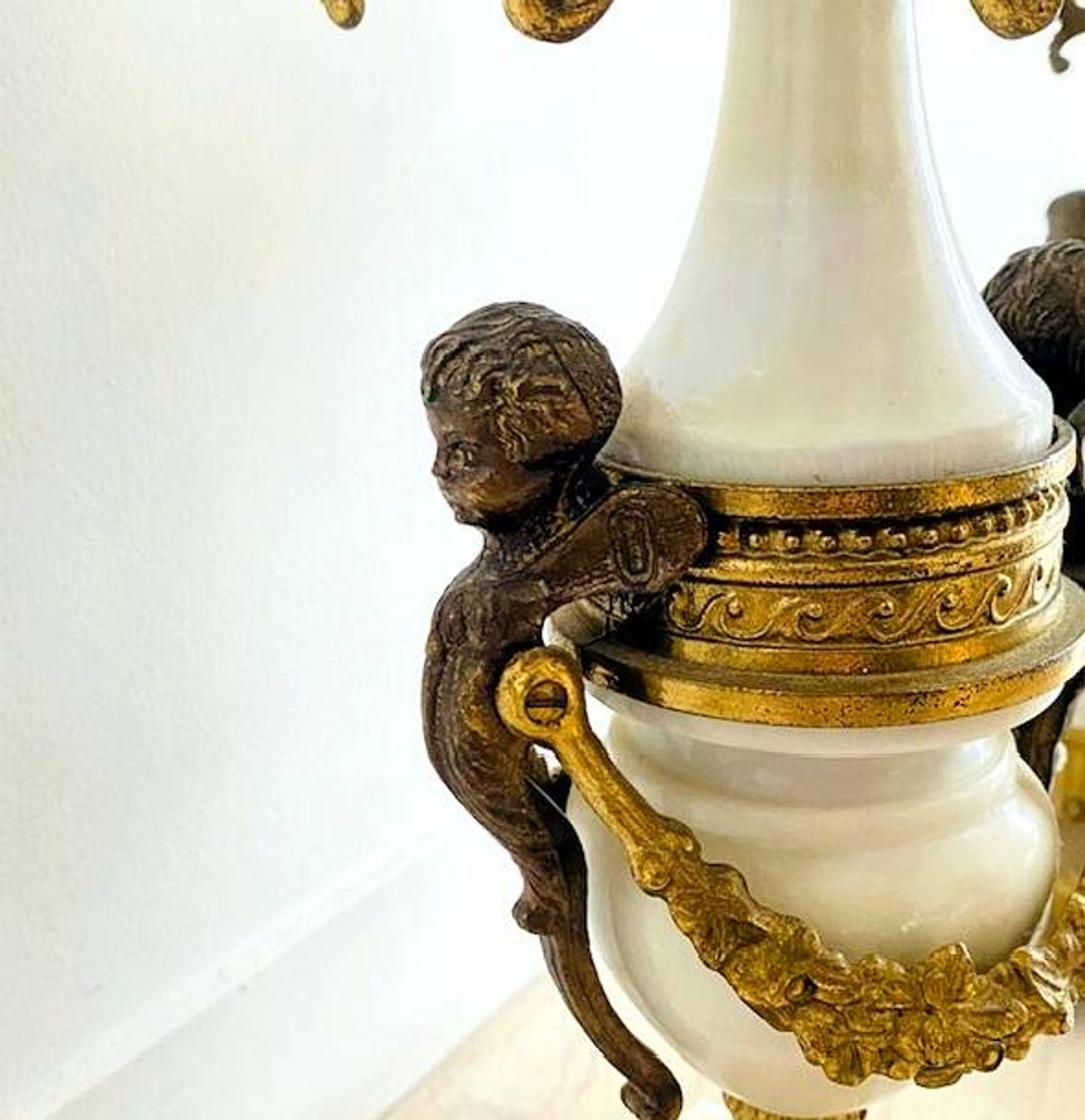Pair of large 7-light candelabra - 69 cm - Bronze - Putti