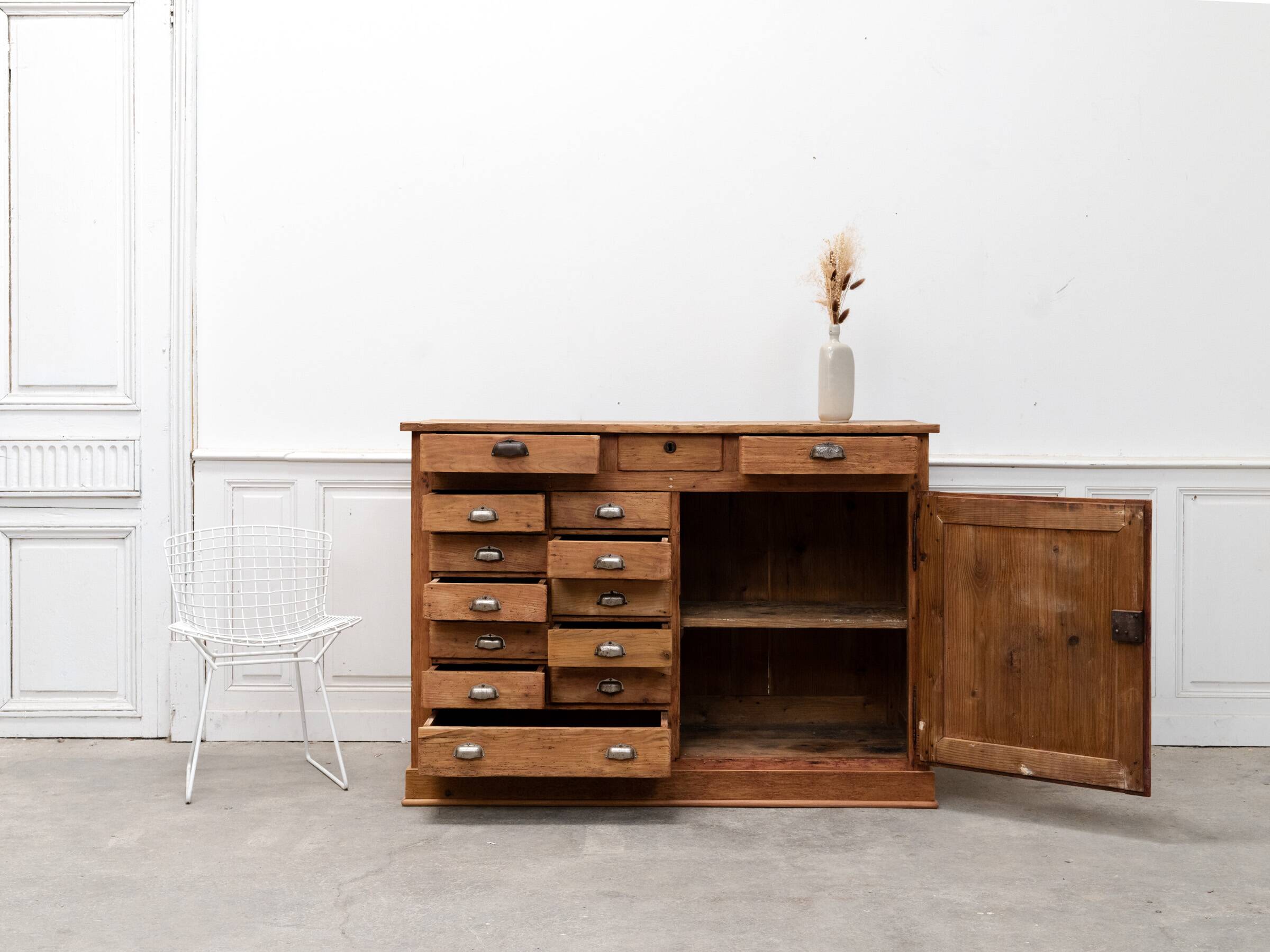 Old workshop furniture from 1930 in fir wood.