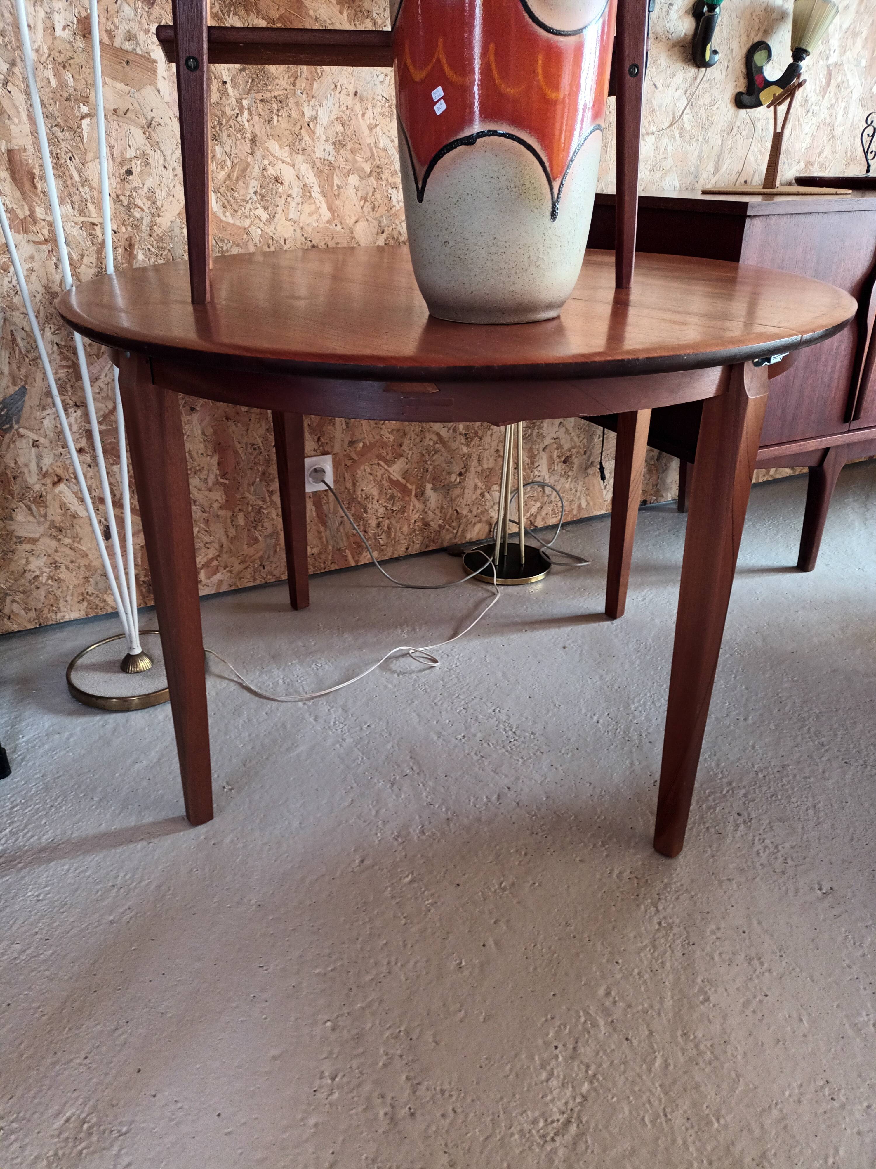 Table scandinave vintage