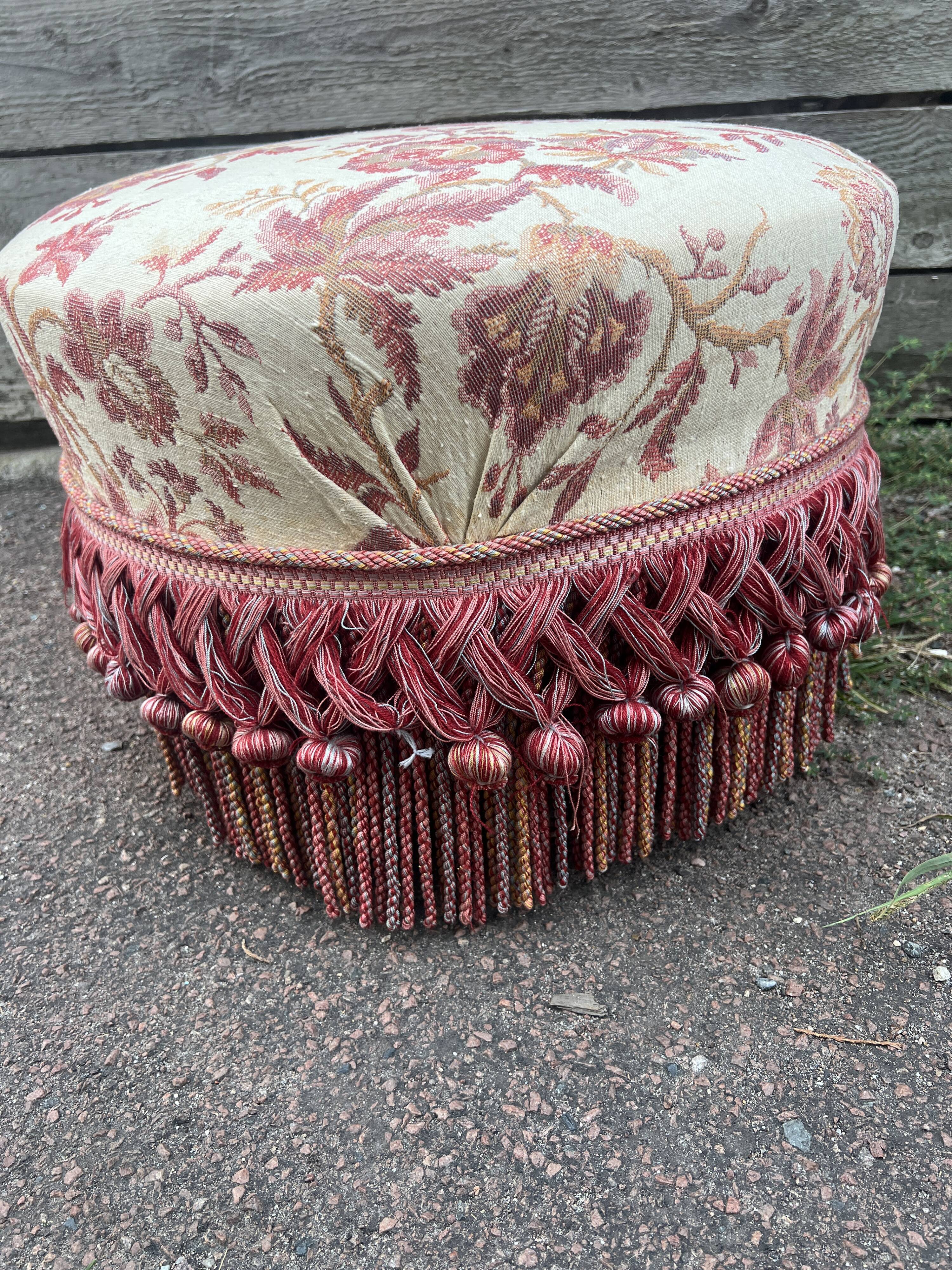 Armchair and pouf in Napoleon III style, Jean Roche