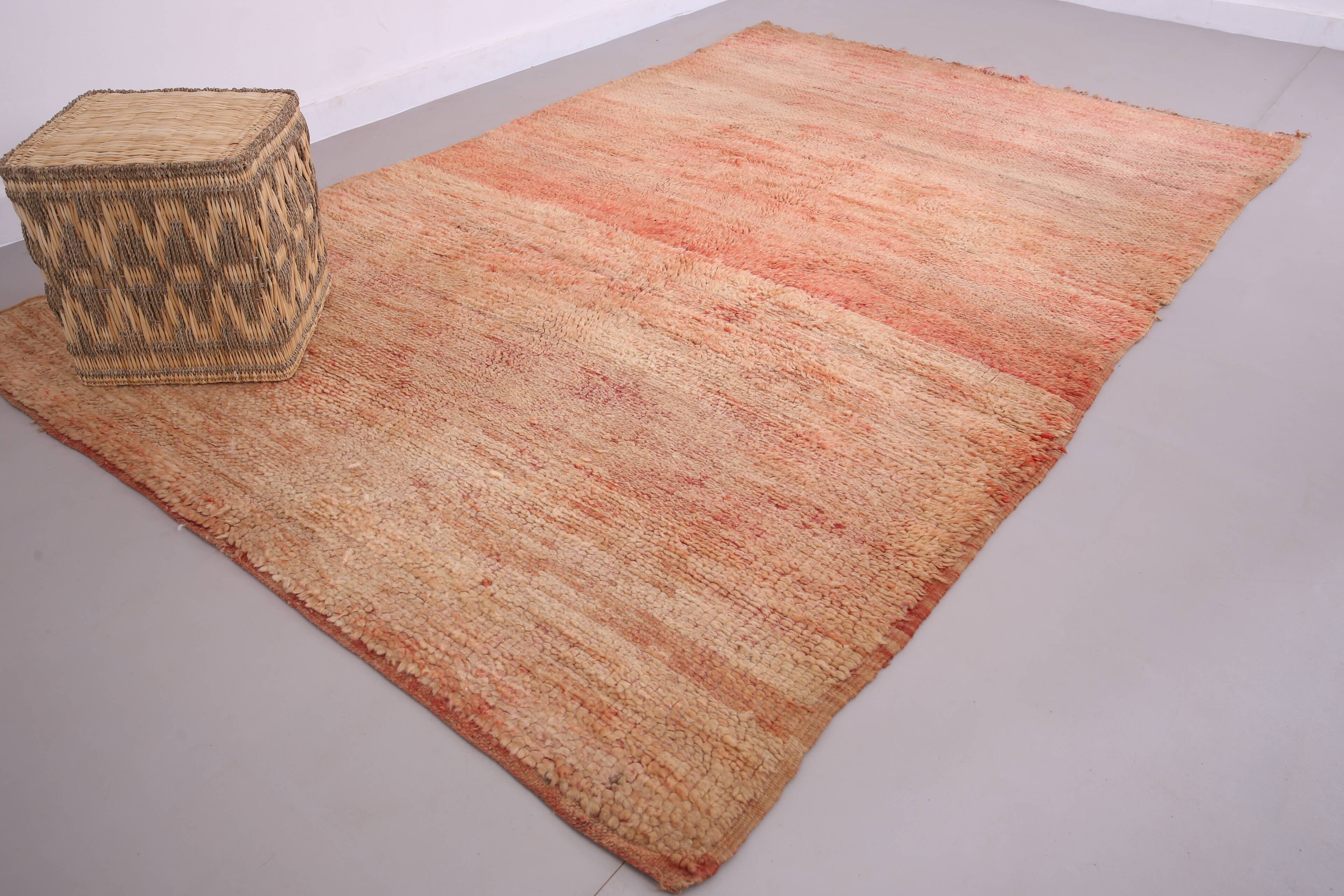 Peach Vintage Boujaad Rug 178 x 284 cm - Moroccan rug - Handmade Berber Rug