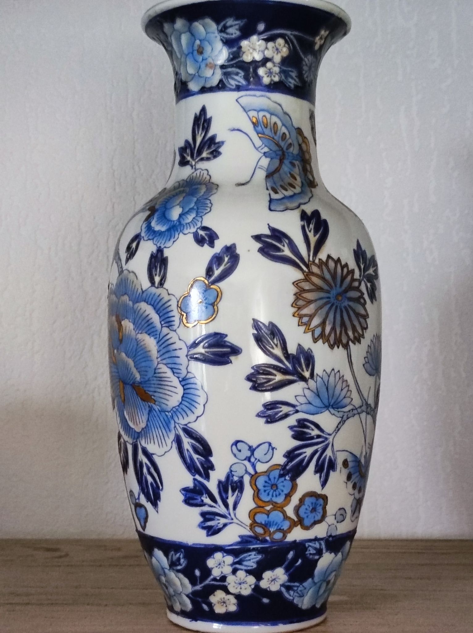 Asian vase