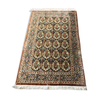 Tapis persan en soie 207x133cm