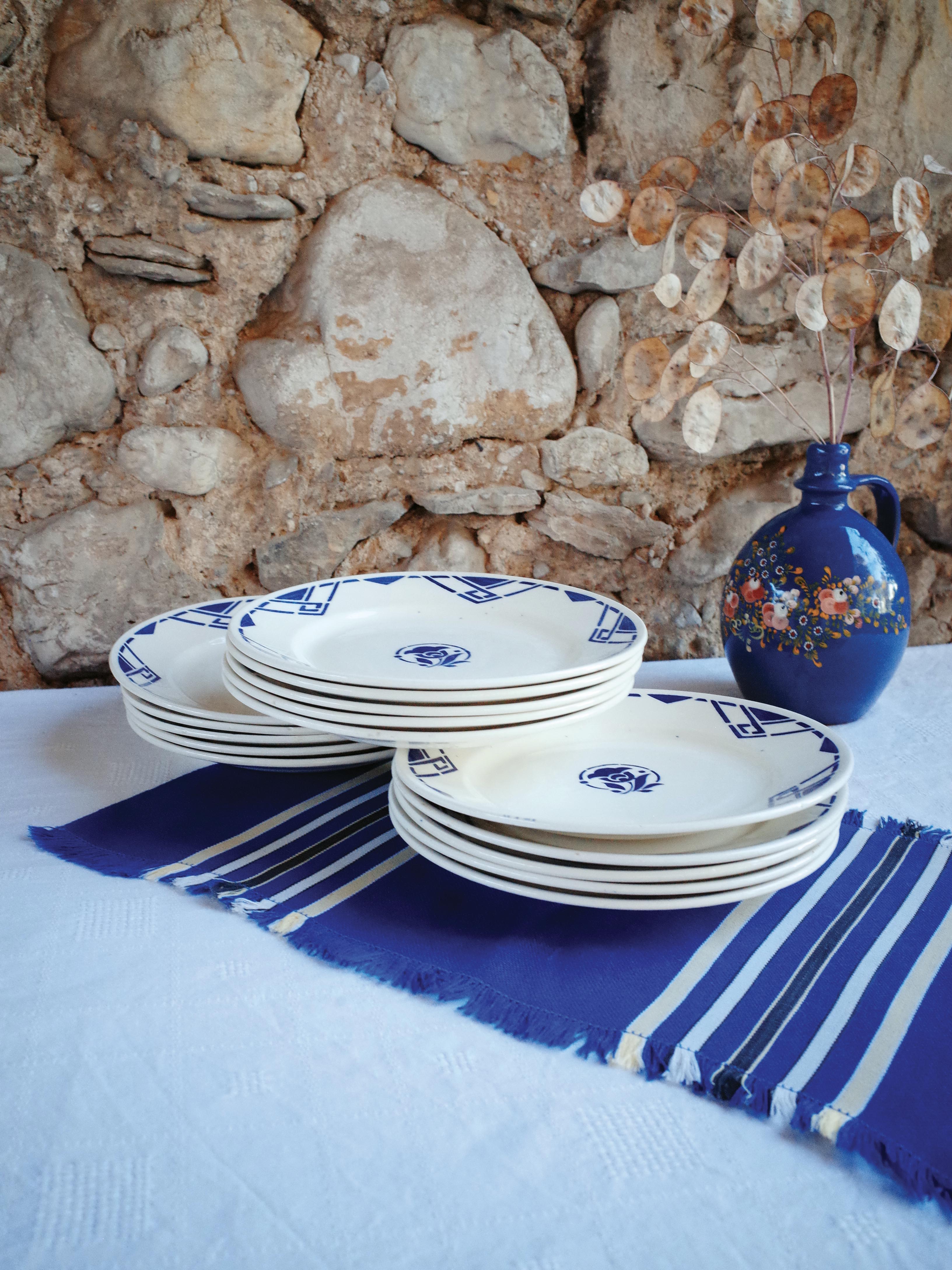 Set of 15 plates 21cm luneville model bastia