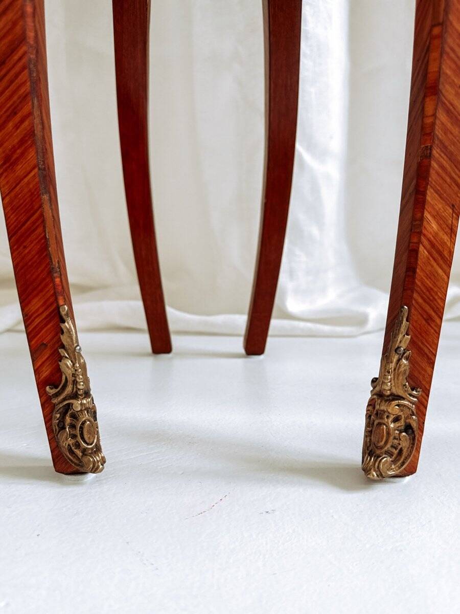 Mid-century French Louis XV style bedside tables with marble tops and floral marquetry, 1940s, set of 2