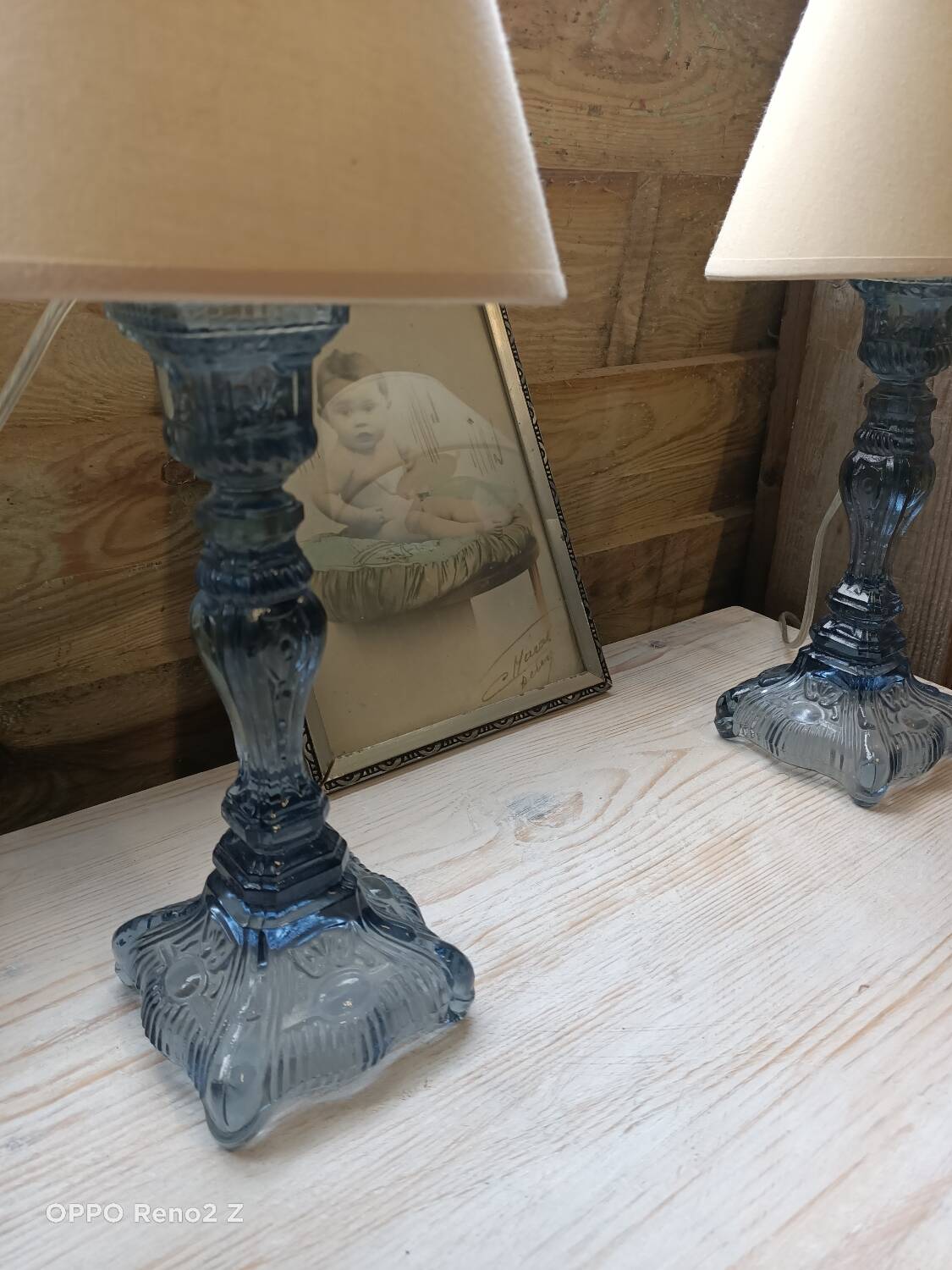 Paire de lampes en verre bleuté