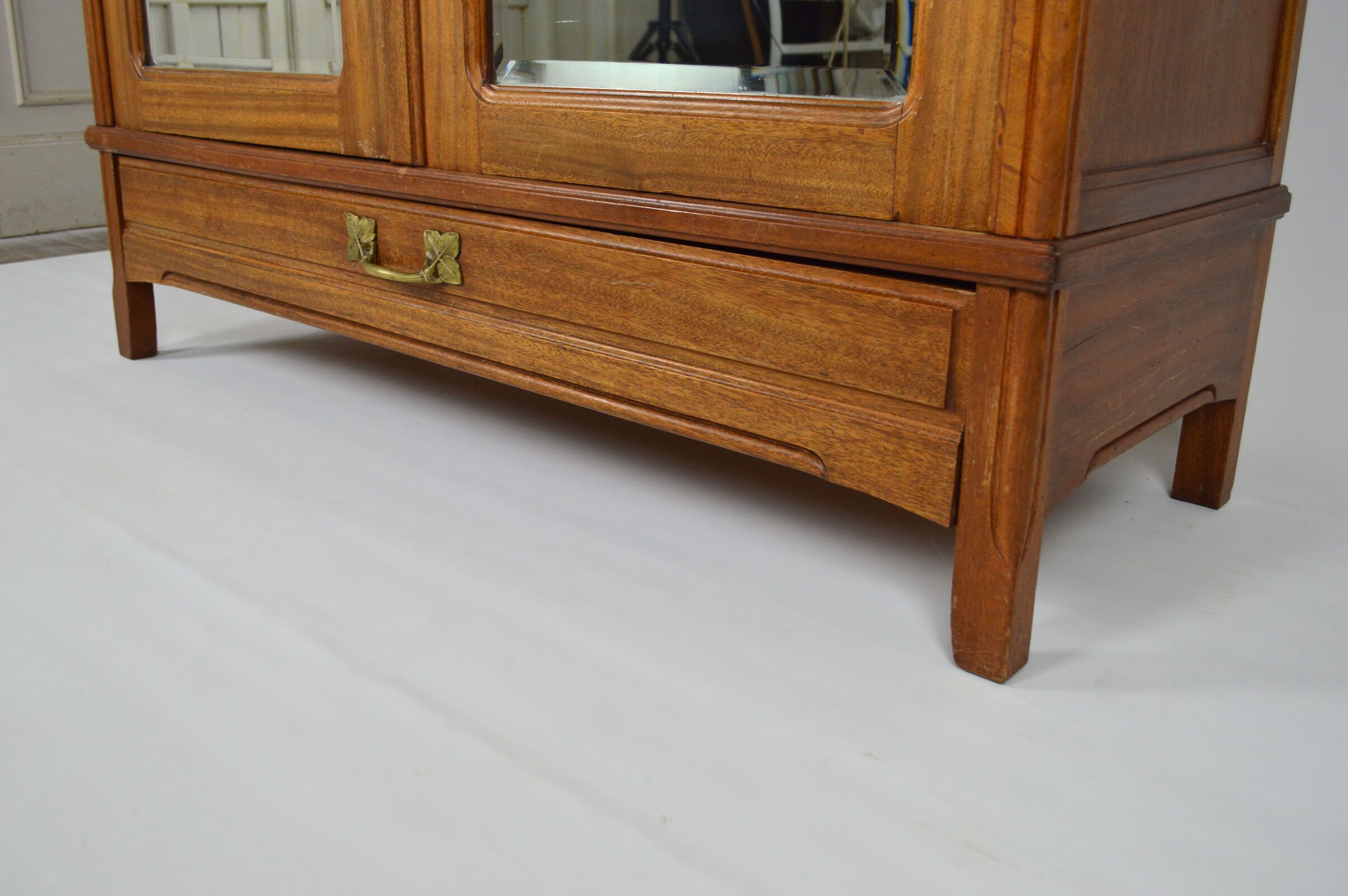 Art Nouveau wardrobe by Mathieu Gallerey in mahogany, model with Clematis, circa 1920