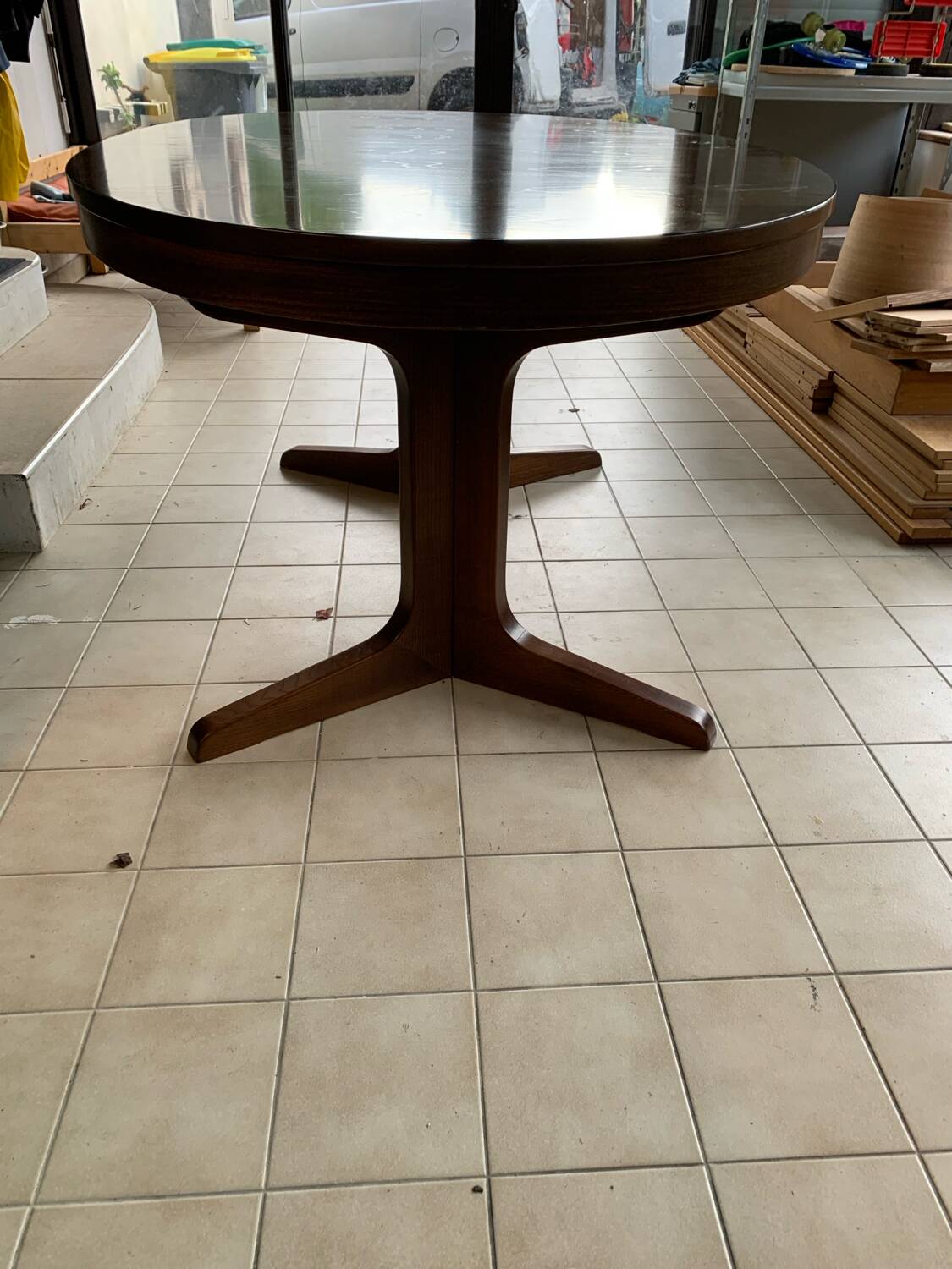 Baumann table and chair set