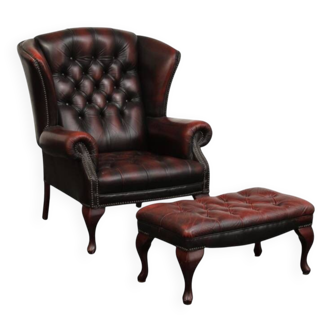 Bergère armchair and its "Chesterfield" footrest