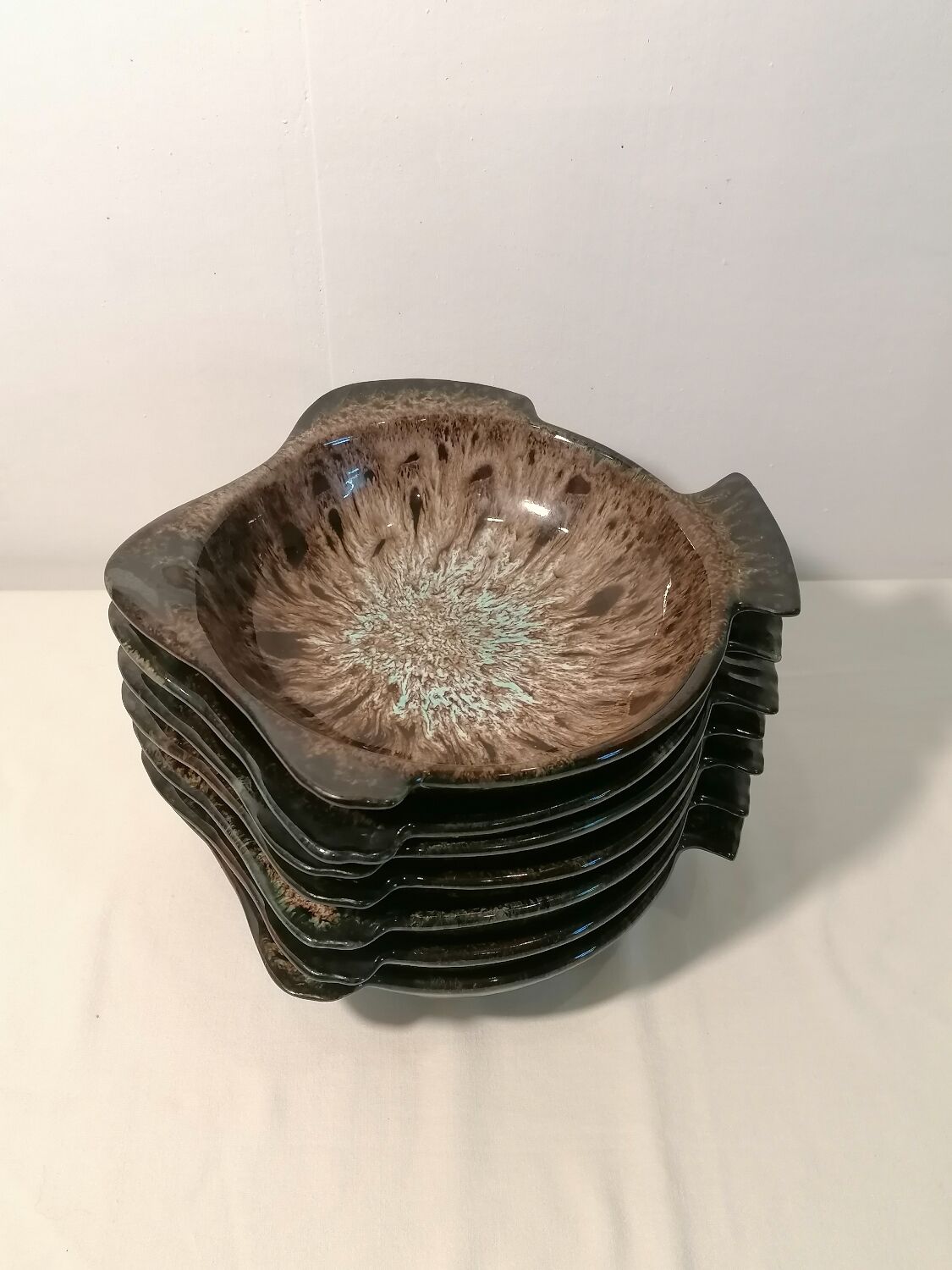 Set of 7 fish-shaped plates signed MARIUS GIUGE circa 1970