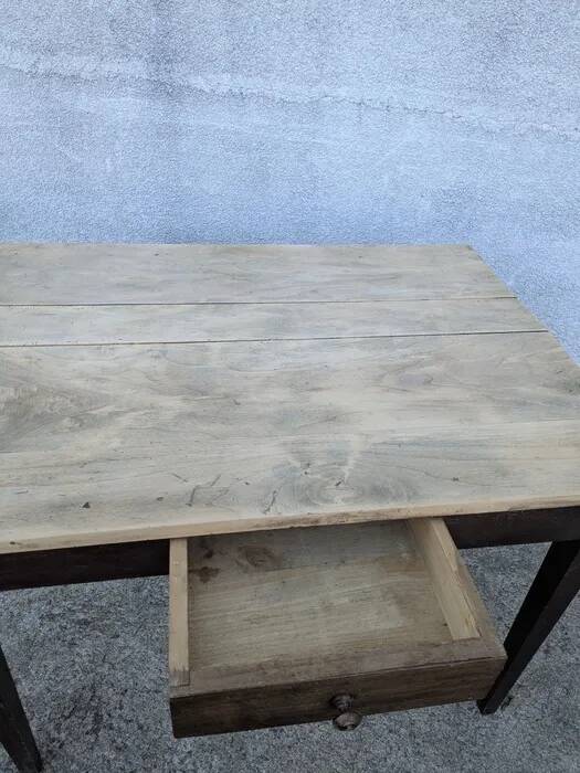Farmhouse table