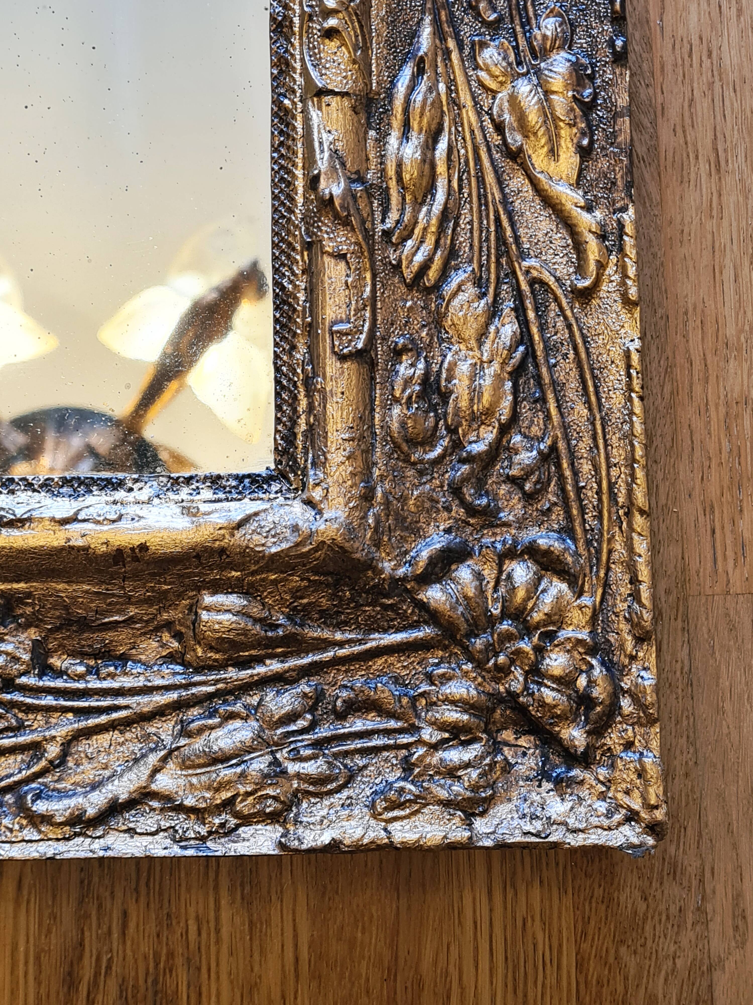 Miroir “Clotilde” – décor floral doré