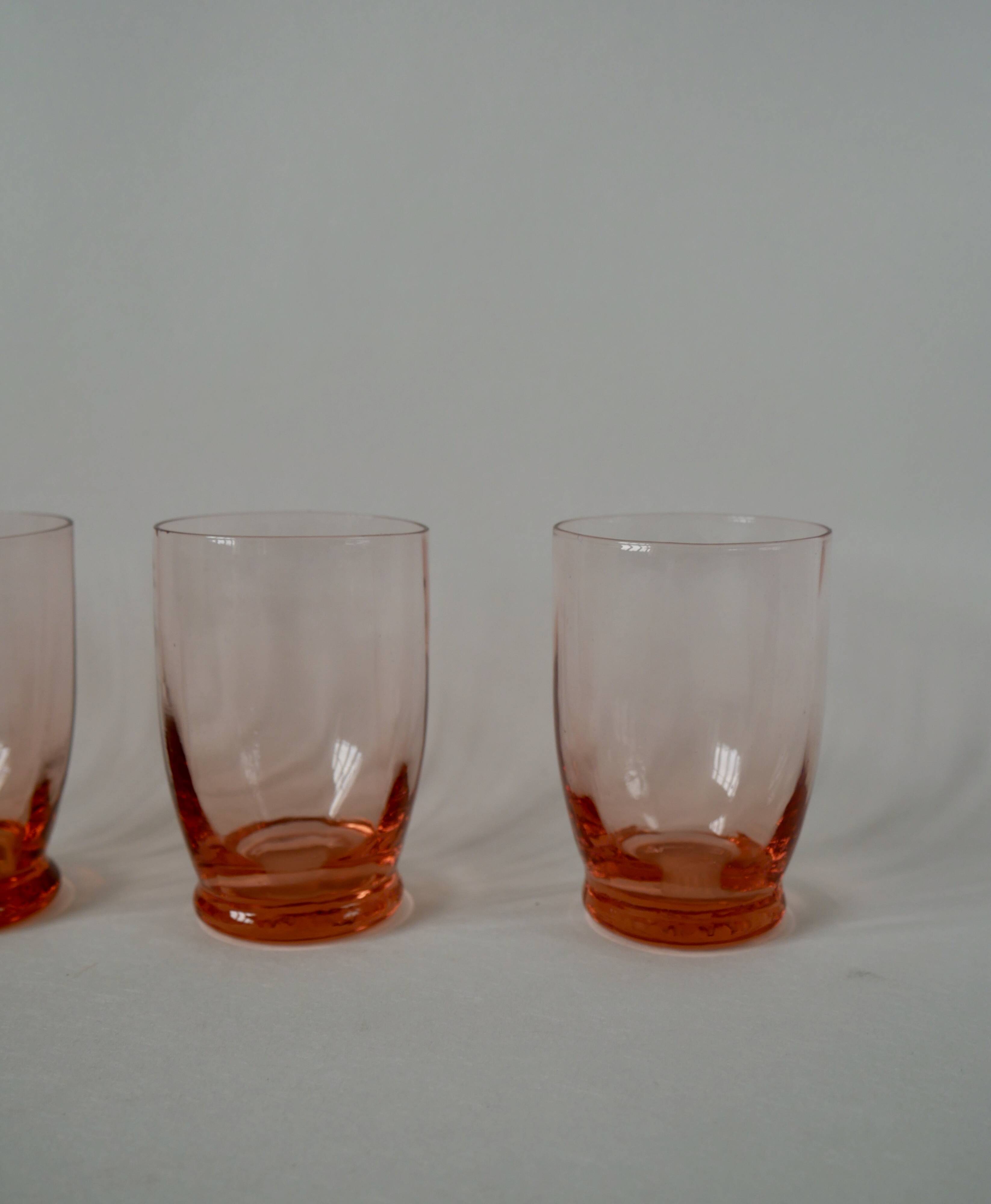 Set of 4 pink art deco water glasses from the 1930s