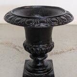 Medici style cast iron garden basin, circa 1890