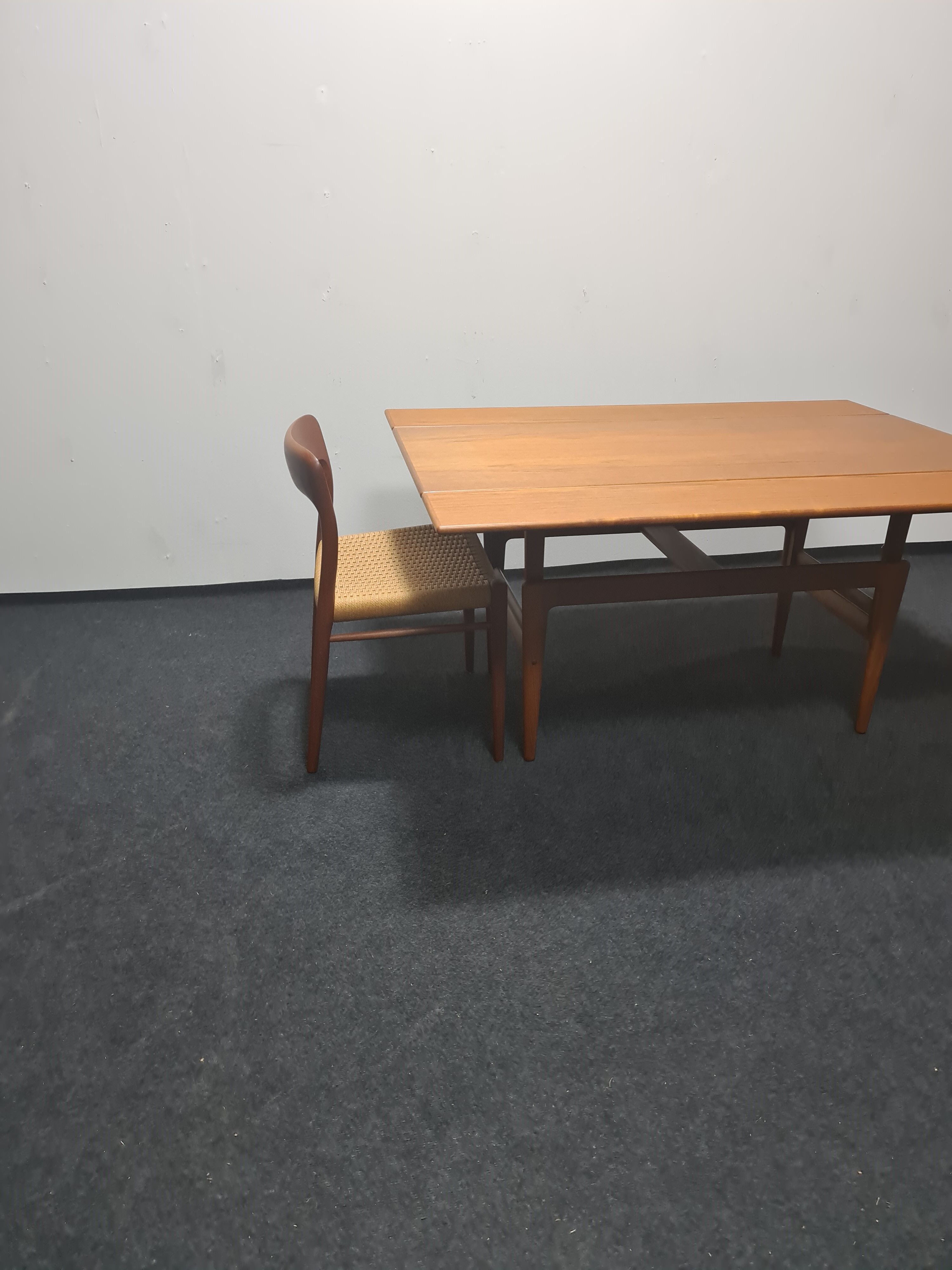 Danish adjustable teak coffee table, Kai Kristiansen