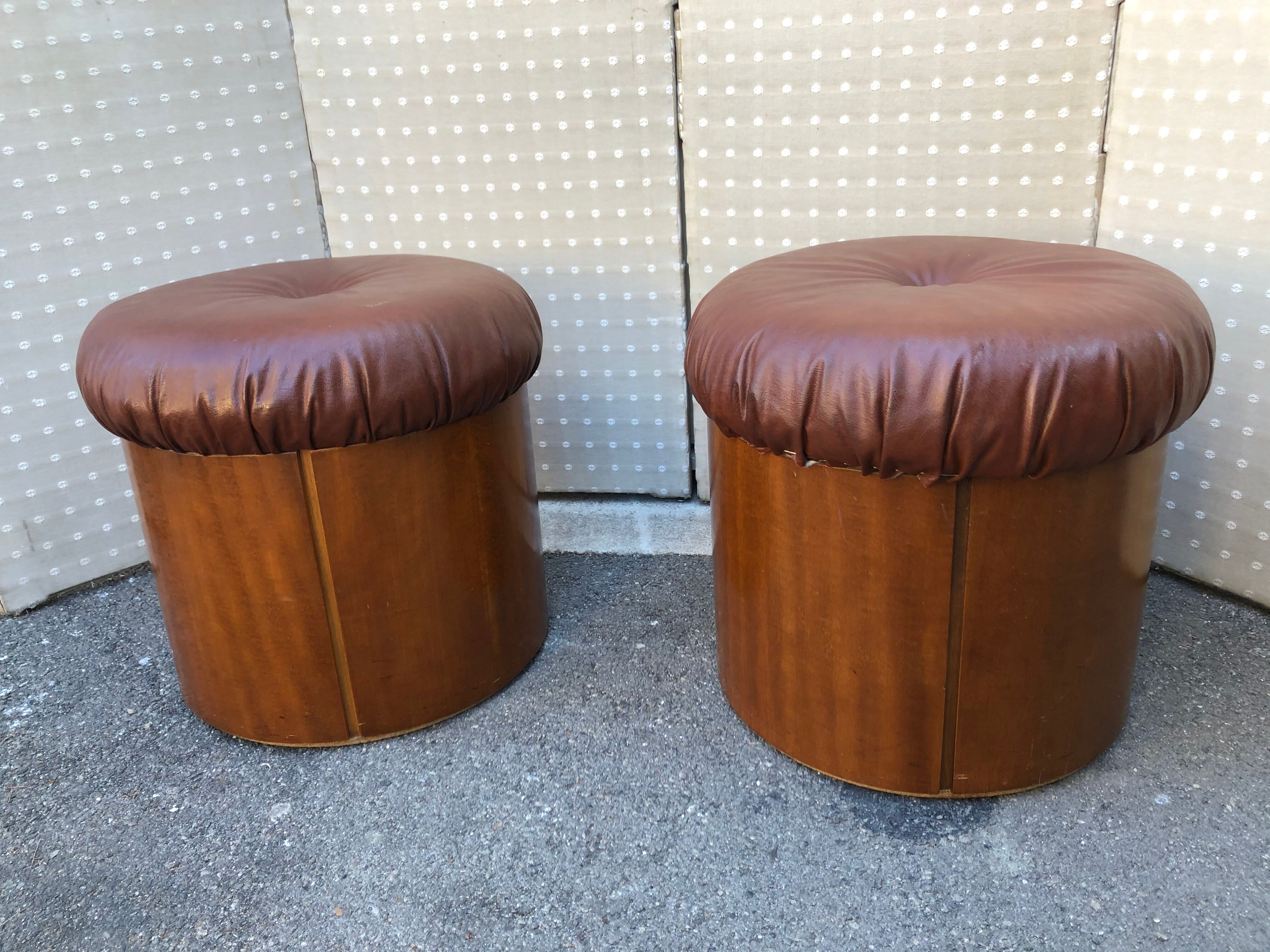 Pair of round poufs from the 1970s