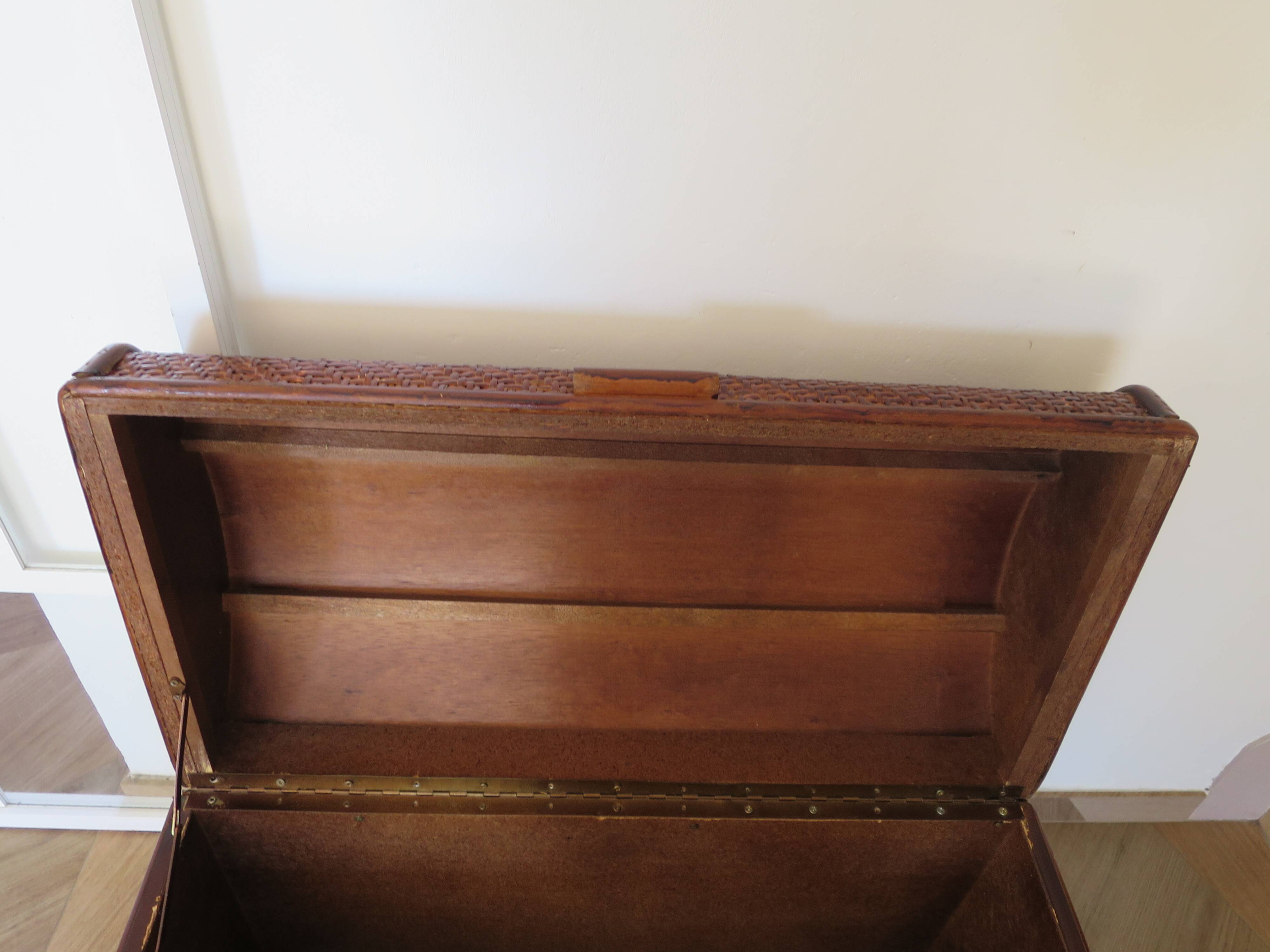 Vintage storage chest - curved - woven rattan - 1970s - mahogany colour