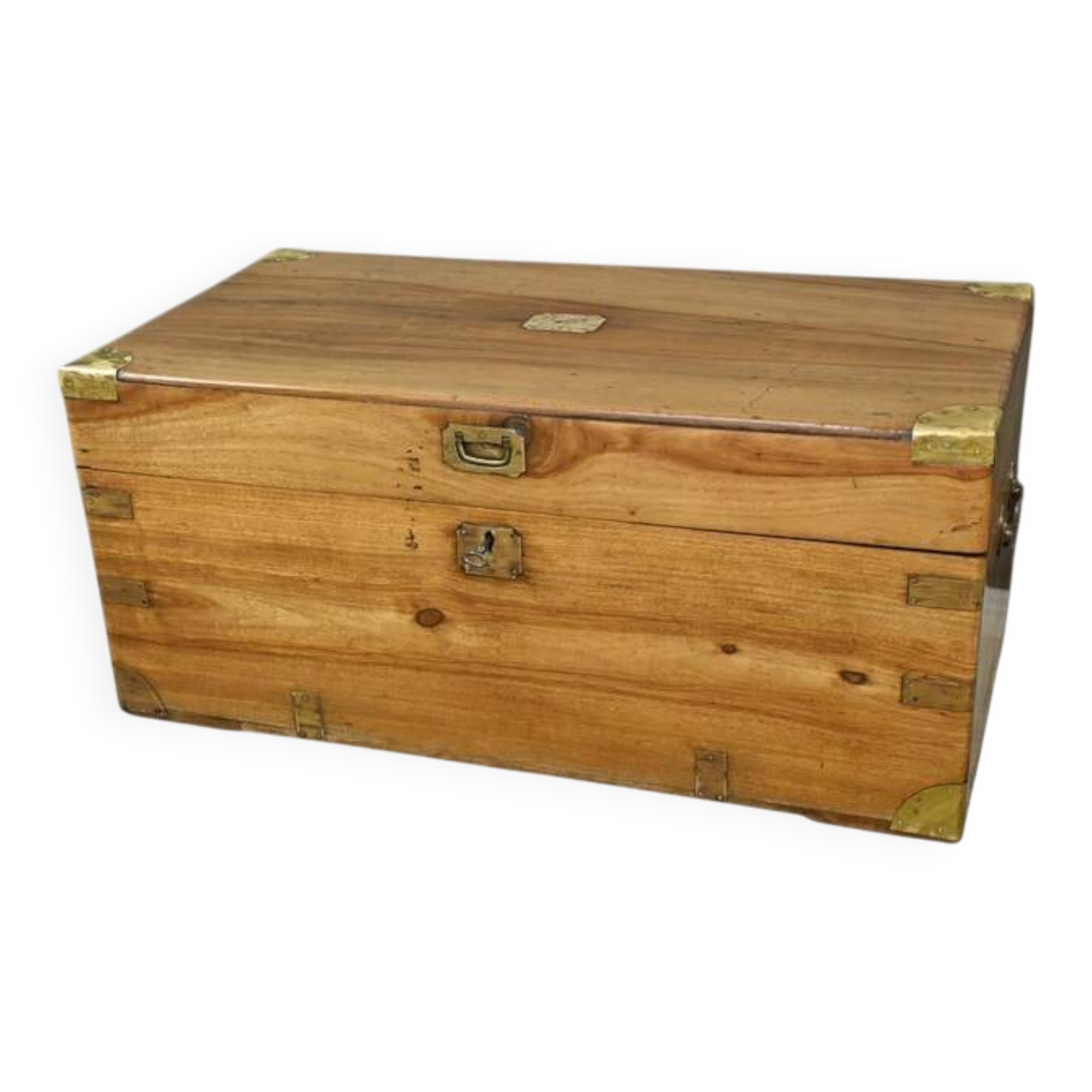 Marine trunk in camphor wood, India – Late 19th century