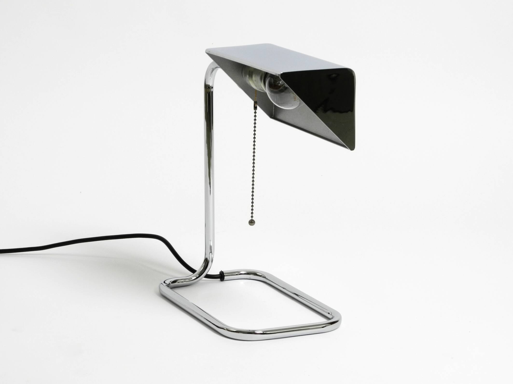 Large original 1980s chrome table lamp by Florian Schulz