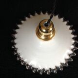 White opaline suspension
