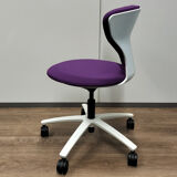 Chaise pivotante sedus turn around en tissu violet