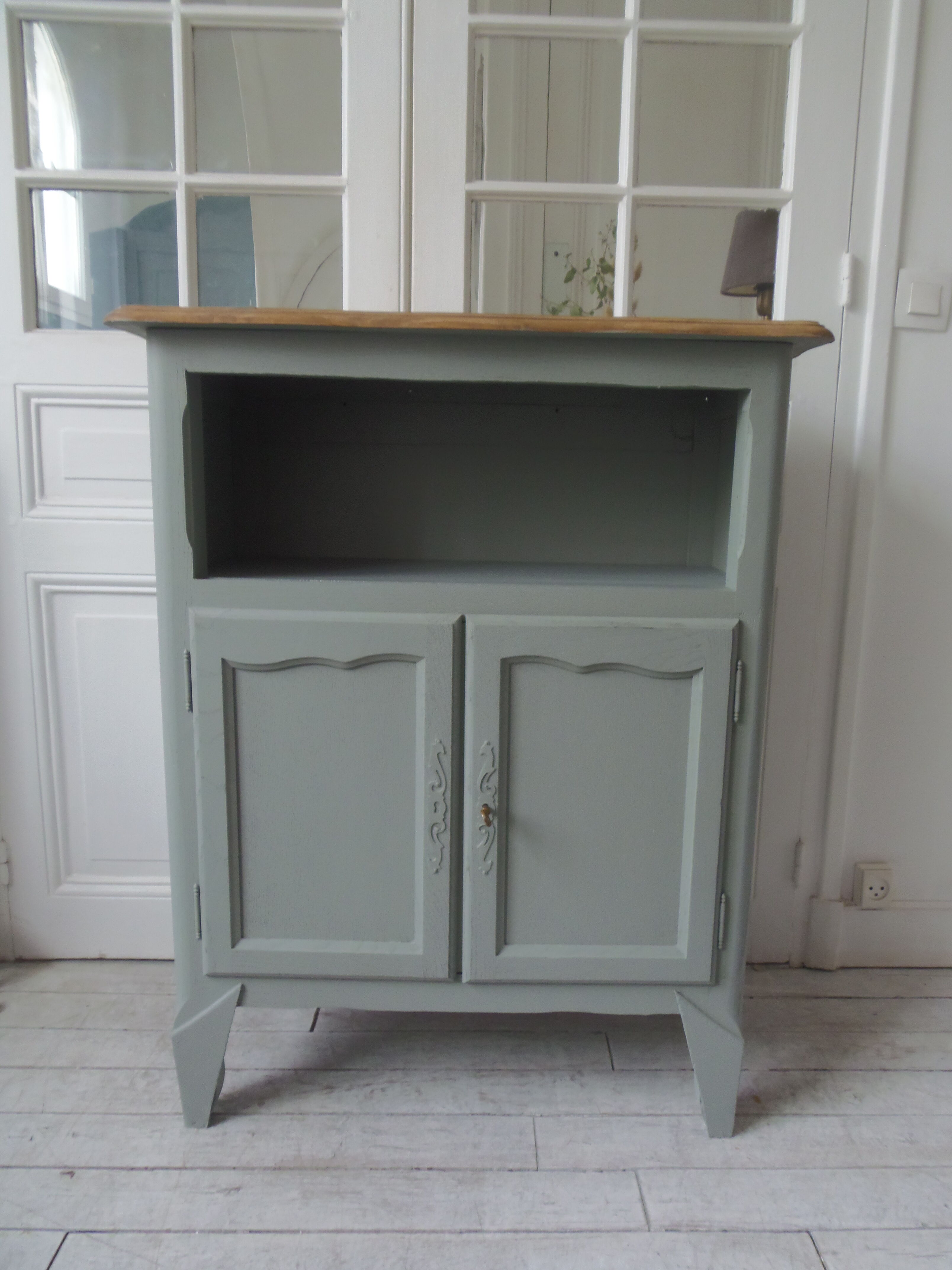 Vintage buffet green of gray, wooden tray