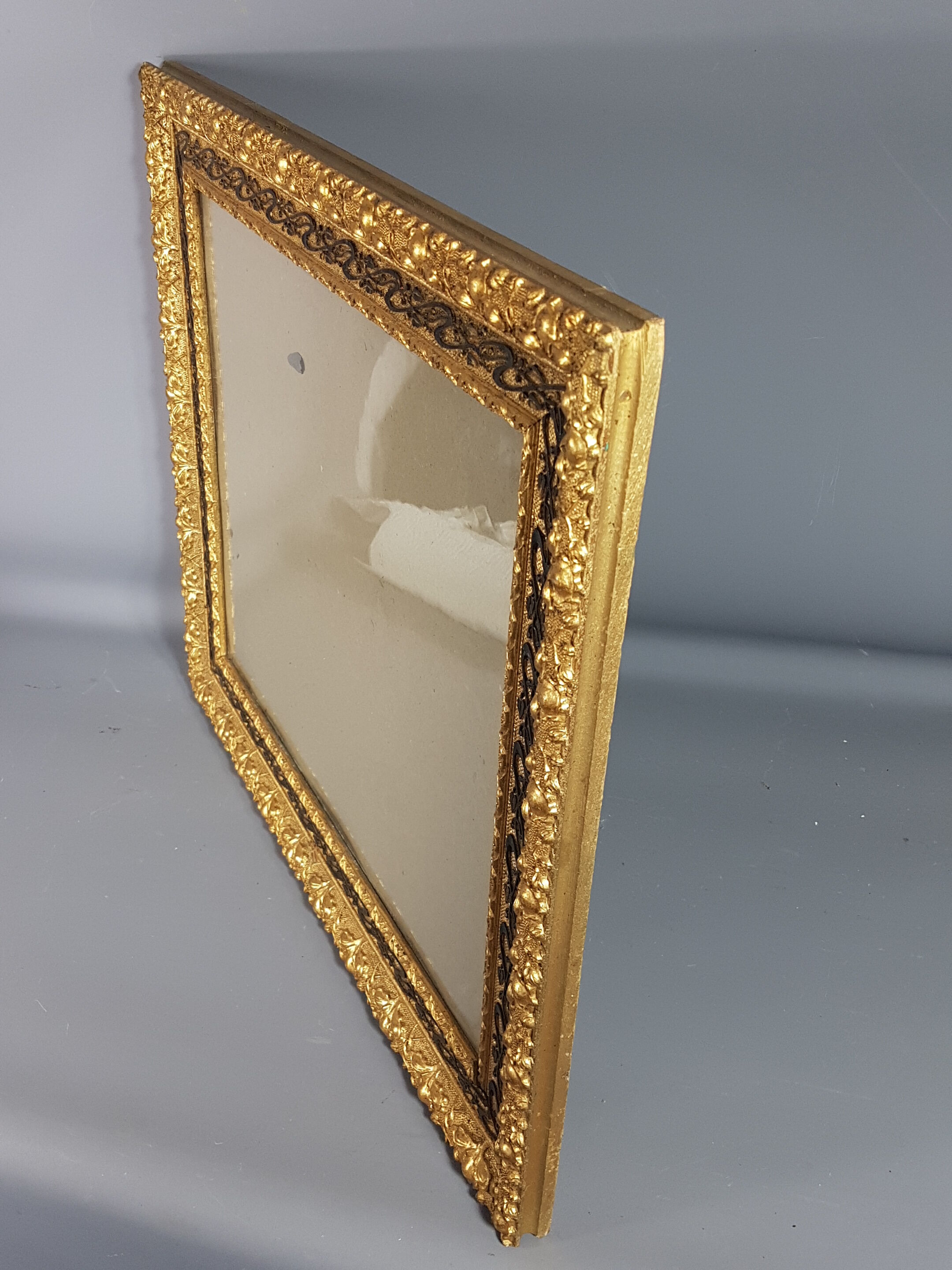 Old frame circa 1900, wood - gilded stucco with leaf - black laqué 53x45 cm leaf 42.5x35 cm SB