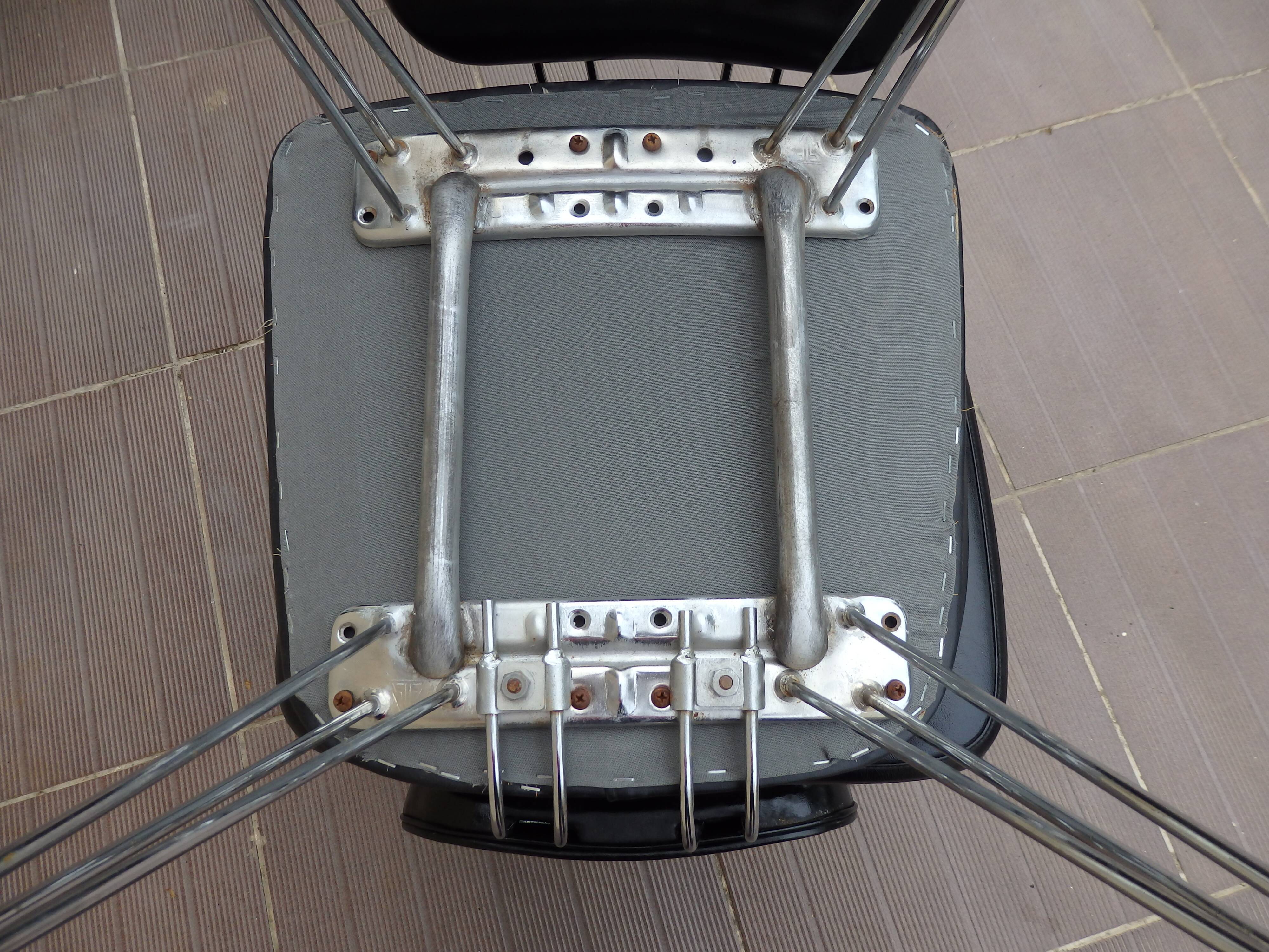 Pair of SIF chairs feet vintage Eiffel