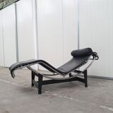 Chaise longue LC4 de Le Corbusier pour Cassina