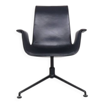 Walter Knoll "The Bucket chair" swivel chair black