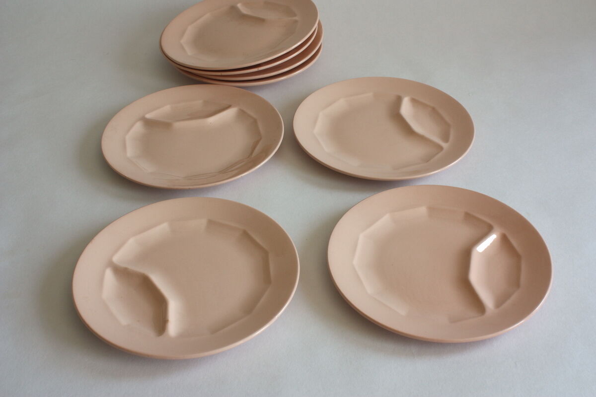 8 plates pink 50's Digoin