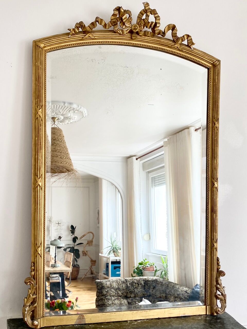 Louis XVI mirror, 19th century, gilded with sheet 136x88cm