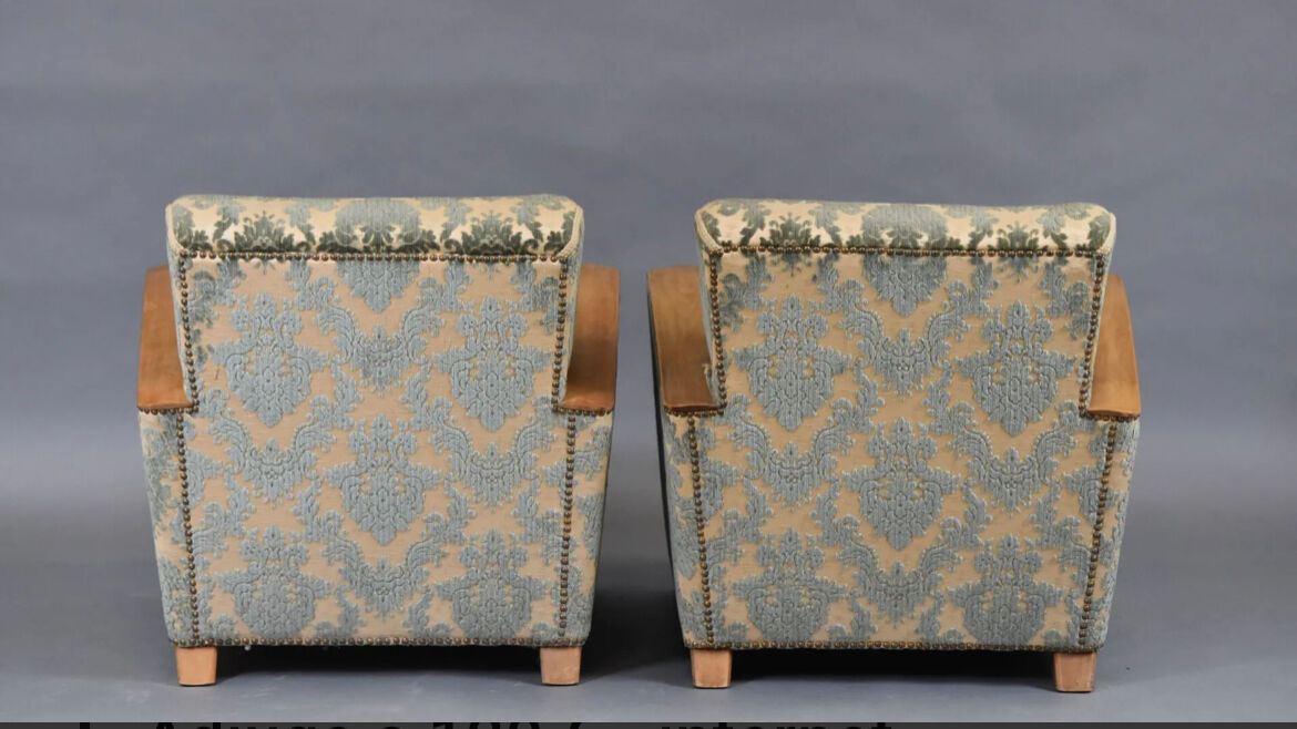 Paire de fauteuils clubs art déco