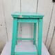 Tabouret en bois bleu