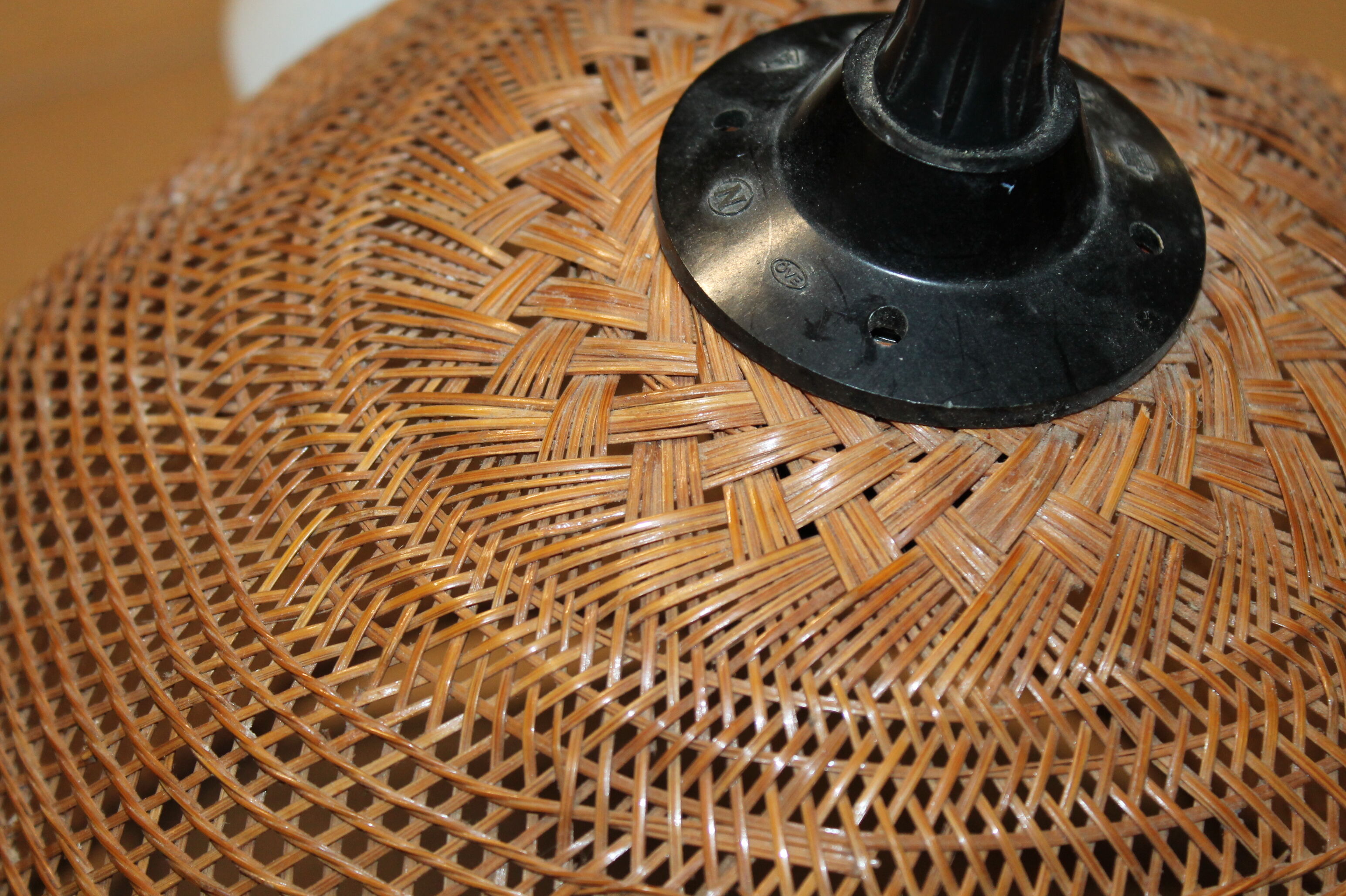 Braided bamboo hanging lamp