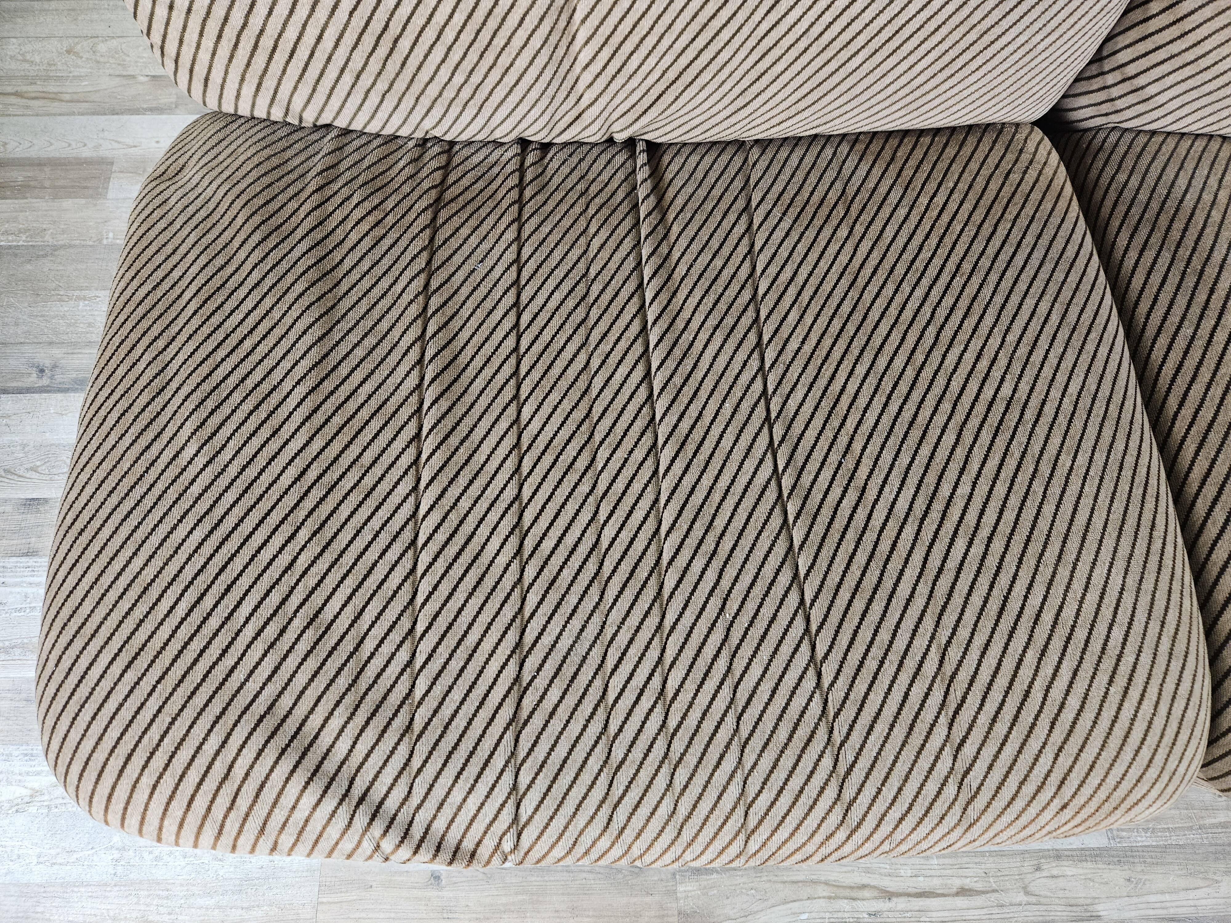 Five-seater corner modular sofa from 70s