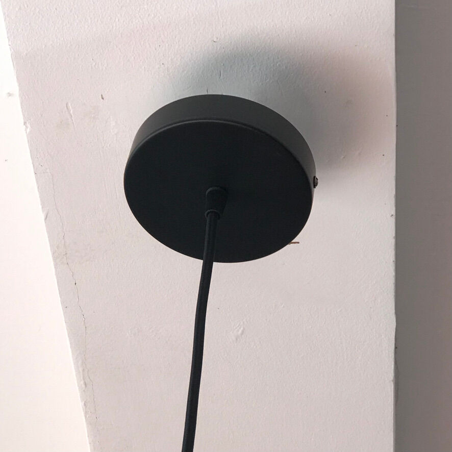 Wicker basket suspension